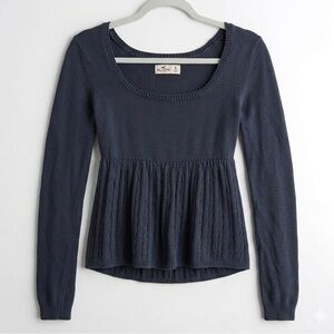 Viral TikTok BellaSwan Hollister Peplum Fitted Sweater Size Small
